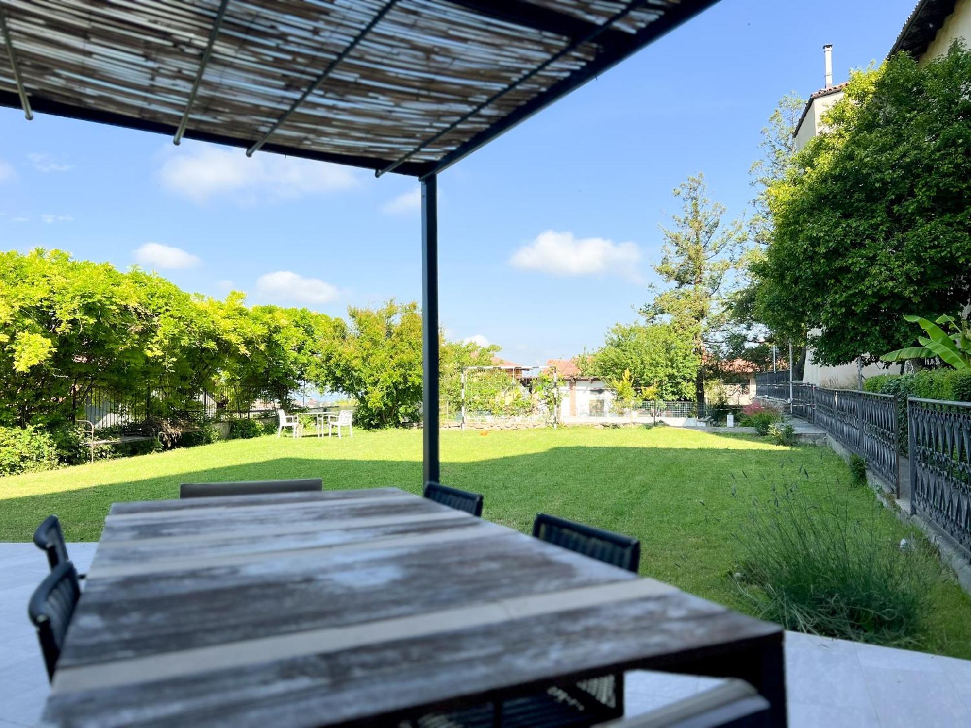 Comecasa 2 Bedrooms With Garden Apartment Benevello Eksteriør bilde